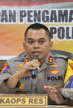 Kapolres Sidrap Ajak Warga Shalat Idul Adha 1447 H Bersama di Mapolres, Pererat Silaturahmi