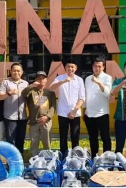 Pemda Enrekang dapat Bantuan Pompa Air dari Gubernur Sulsel dan Aspirasi La Tinro.